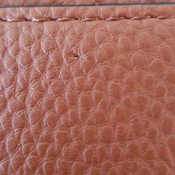 Nanette Lepore pebbled leather camel card case with goldtone chain FLAWED - Picture 3 of 6